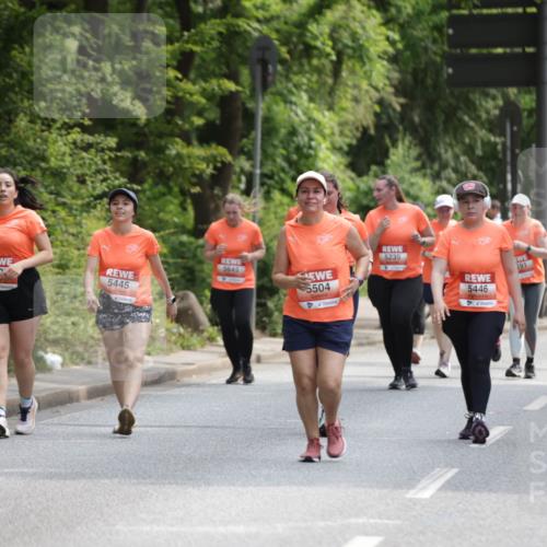 15.06.2025 - REWE Women's Run Jannik Wohlers http://msf.ph/oto/7941143 15.06.2025 10:15:20 Laufen 5645, 540, 5445, 5504, 5235, 5446, 291 meine-sportfotos.de