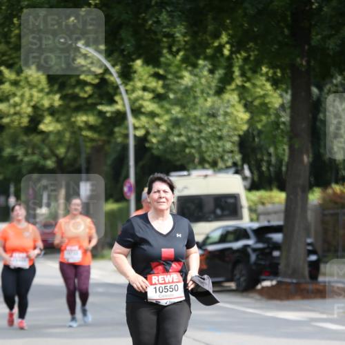 15.06.2025 - REWE Women's Run Jannik Wohlers http://msf.ph/oto/7941177 15.06.2025 09:58:50 Laufen 107, 10, 10550 meine-sportfotos.de
