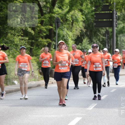 15.06.2025 - REWE Women's Run Jannik Wohlers http://msf.ph/oto/7941190 15.06.2025 10:15:21 Laufen 235, 6646, 5407, 5504, 5445, 5446 meine-sportfotos.de