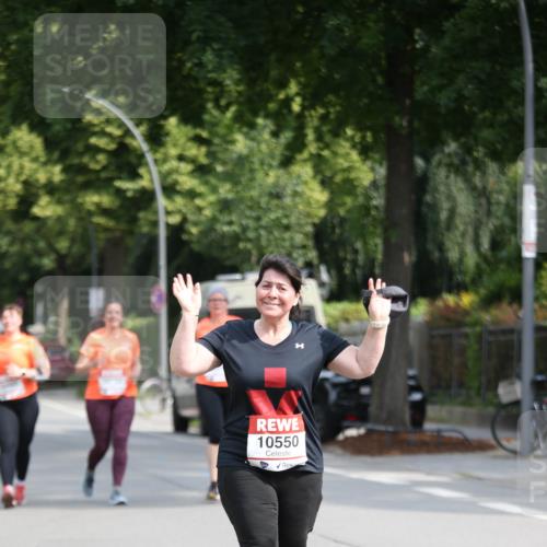 15.06.2025 - REWE Women's Run Jannik Wohlers http://msf.ph/oto/7941247 15.06.2025 09:58:51 Laufen 10550 meine-sportfotos.de