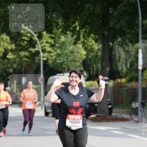 15.06.2025 - REWE Women's Run Jannik Wohlers http://msf.ph/oto/7941249 15.06.2025 09:58:51 Laufen 10550 meine-sportfotos.de
