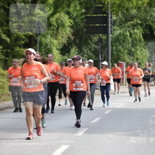 15.06.2025 - REWE Women's Run Jannik Wohlers http://msf.ph/oto/7941260 15.06.2025 10:15:22 Laufen 5645, 5445, 5504, 5137, 5291, 5343, 5446 meine-sportfotos.de