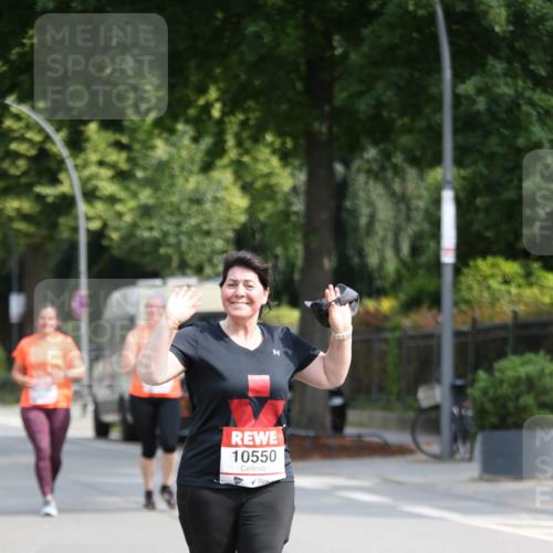 15.06.2025 - REWE Women's Run Jannik Wohlers http://msf.ph/oto/7941268 15.06.2025 09:58:52 Laufen 10550 meine-sportfotos.de