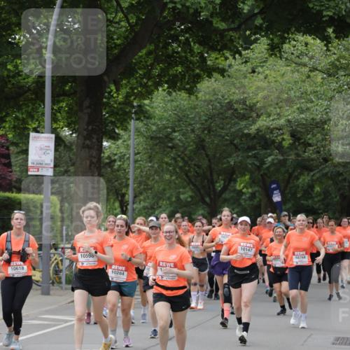 15.06.2025 - REWE Women's Run Jannik Wohlers http://msf.ph/oto/7941313 15.06.2025 08:28:17 Laufen 15, 2025, 10618, 10598, 10284, 107, 0277, 1035, 10147, 10768, 1056 meine-sportfotos.de