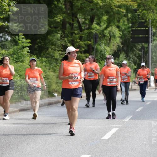 15.06.2025 - REWE Women's Run Jannik Wohlers http://msf.ph/oto/7941380 15.06.2025 10:15:24 Laufen 3235, 5407, 504, 5445, 5291, 5446 meine-sportfotos.de