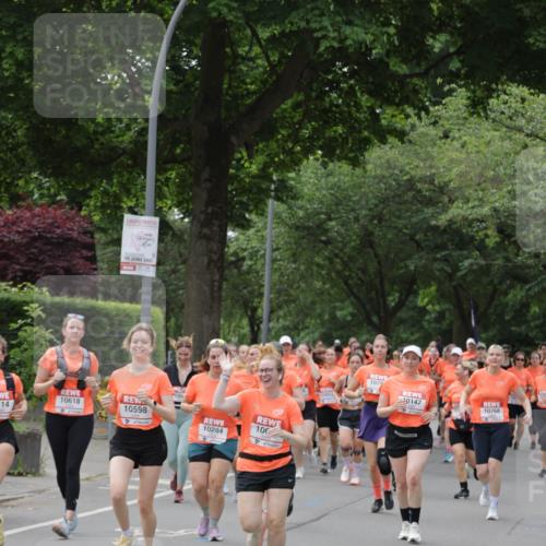15.06.2025 - REWE Women's Run Jannik Wohlers http://msf.ph/oto/7941389 15.06.2025 08:28:18 Laufen 10618, 10598, 10284, 0147 meine-sportfotos.de