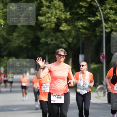 15.06.2025 - REWE Women's Run Jannik Wohlers http://msf.ph/oto/7941401 15.06.2025 09:59:01 Laufen 10840, 10506, 10, 10841 meine-sportfotos.de