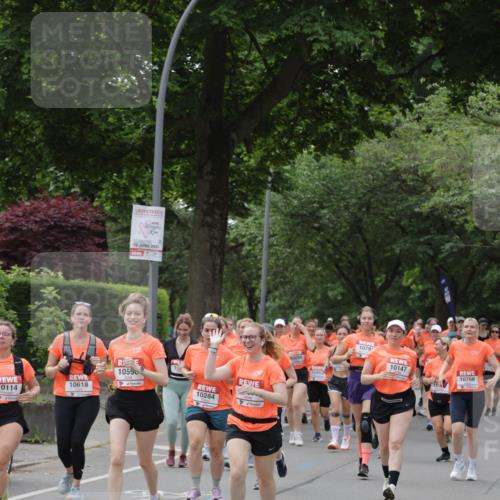 15.06.2025 - REWE Women's Run Jannik Wohlers http://msf.ph/oto/7941407 15.06.2025 08:28:18 Laufen 10590, 10114, 10284, 10147 meine-sportfotos.de