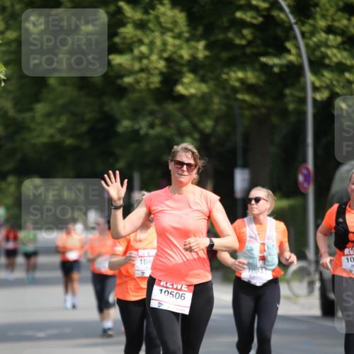 15.06.2025 - REWE Women's Run Jannik Wohlers http://msf.ph/oto/7941416 15.06.2025 09:59:01 Laufen 108, 10506, 10, 10841 meine-sportfotos.de