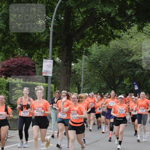 15.06.2025 - REWE Women's Run Jannik Wohlers http://msf.ph/oto/7941418 15.06.2025 08:28:18 Laufen 105, 10618, 10284, 10656, 10147 meine-sportfotos.de