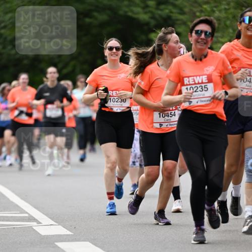 15.06.2025 - REWE Women's Run Dr. Thomas Lammeyer http://msf.ph/oto/7941423 15.06.2025 09:21:18 Laufen 10230, 10454, 10235, 04 meine-sportfotos.de