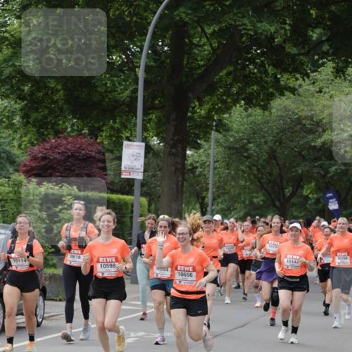 15.06.2025 - REWE Women's Run Jannik Wohlers http://msf.ph/oto/7941430 15.06.2025 08:28:18 Laufen 10618, 10114, 10598, 15, 2025, 284, 10656, 10046, 10791, 10568, 10768, 10147 meine-sportfotos.de