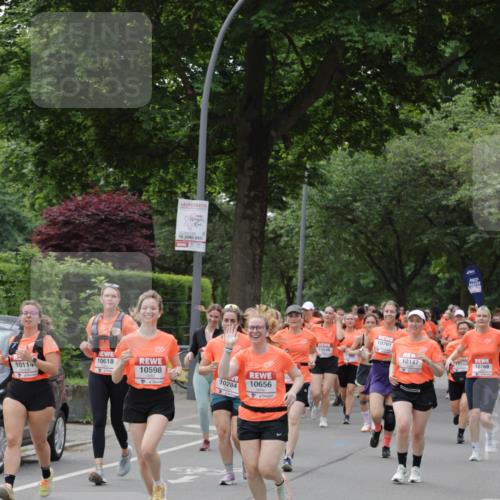 15.06.2025 - REWE Women's Run Jannik Wohlers http://msf.ph/oto/7941437 15.06.2025 08:28:18 Laufen 10618, 10114, 10598, 15, 2025, 10284, 10656, 10046, 10791, 10147, 10768 meine-sportfotos.de