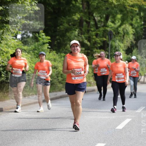 15.06.2025 - REWE Women's Run Jannik Wohlers http://msf.ph/oto/7941441 15.06.2025 10:15:24 Laufen 504, 5445, 5407, 5446 meine-sportfotos.de