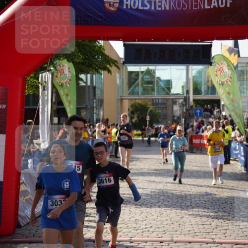 13.06.2025 - Holstenköstenlauf Felixshl http://msf.ph/oto/7941450 13.06.2025 18:07:26 Laufen 2345, 2948, 2993, 3033, 3615, 3616, 3754 meine-sportfotos.de