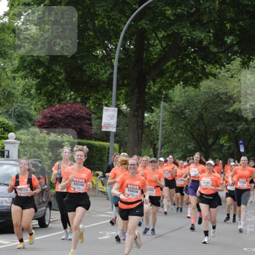 15.06.2025 - REWE Women's Run Jannik Wohlers http://msf.ph/oto/7941453 15.06.2025 08:28:18 Laufen 10598, 10656 meine-sportfotos.de