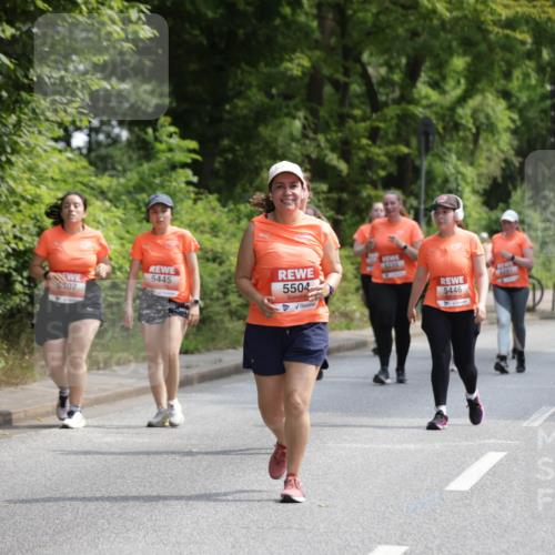 15.06.2025 - REWE Women's Run Jannik Wohlers http://msf.ph/oto/7941456 15.06.2025 10:15:25 Laufen 5307, 5445, 1235, 201, 5504, 5446 meine-sportfotos.de