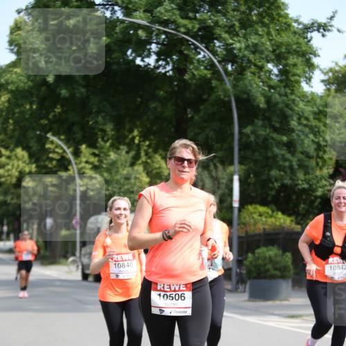 15.06.2025 - REWE Women's Run Jannik Wohlers http://msf.ph/oto/7941480 15.06.2025 09:59:06 Laufen 10840, 10506, 10842 meine-sportfotos.de