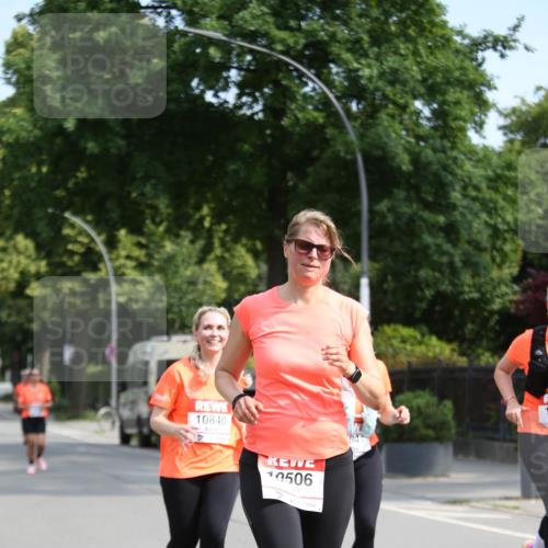 15.06.2025 - REWE Women's Run Jannik Wohlers http://msf.ph/oto/7941489 15.06.2025 09:59:06 Laufen 10840, 10506 meine-sportfotos.de