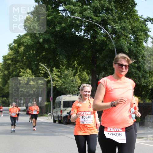 15.06.2025 - REWE Women's Run Jannik Wohlers http://msf.ph/oto/7941495 15.06.2025 09:59:07 Laufen 10840, 10506 meine-sportfotos.de