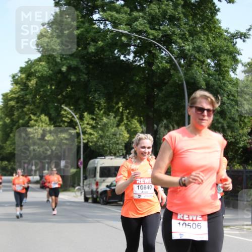 15.06.2025 - REWE Women's Run Jannik Wohlers http://msf.ph/oto/7941498 15.06.2025 09:59:07 Laufen 10840, 10506 meine-sportfotos.de