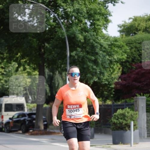15.06.2025 - REWE Women's Run Jannik Wohlers http://msf.ph/oto/7941544 15.06.2025 08:46:11 Laufen 10045 meine-sportfotos.de