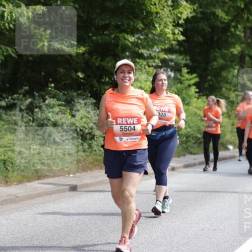 15.06.2025 - REWE Women's Run Jannik Wohlers http://msf.ph/oto/7941546 15.06.2025 10:15:27 Laufen 5504, 323, 5446 meine-sportfotos.de