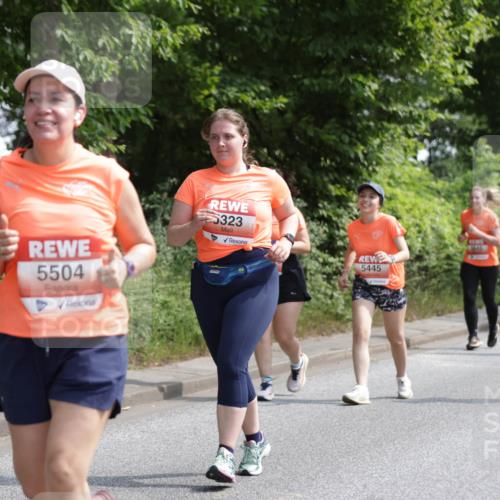 15.06.2025 - REWE Women's Run Jannik Wohlers http://msf.ph/oto/7941553 15.06.2025 10:15:28 Laufen 5504, 323, 5445, 5446 meine-sportfotos.de