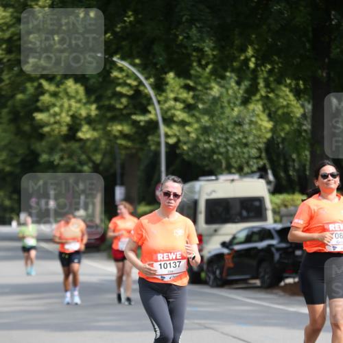 15.06.2025 - REWE Women's Run Jannik Wohlers http://msf.ph/oto/7941566 15.06.2025 09:59:14 Laufen 10137, 080 meine-sportfotos.de