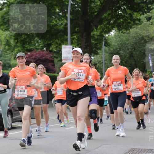 15.06.2025 - REWE Women's Run Jannik Wohlers http://msf.ph/oto/7941604 15.06.2025 08:28:22 Laufen 10284, 10041, 10468, 10043, 0147, 10768, 10277, 862, 10752, 10568, 0168 meine-sportfotos.de