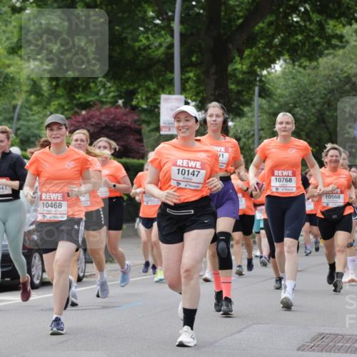 15.06.2025 - REWE Women's Run Jannik Wohlers http://msf.ph/oto/7941623 15.06.2025 08:28:22 Laufen 0284, 0041, 10468, 1043, 91, 10147, 10768, 10568, 10277, 10168 meine-sportfotos.de