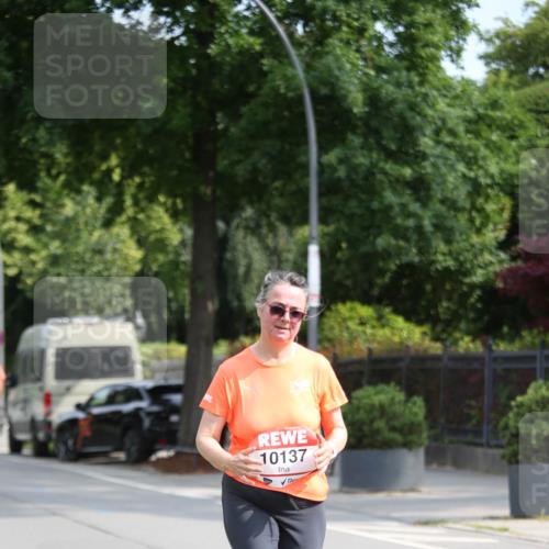 15.06.2025 - REWE Women's Run Jannik Wohlers http://msf.ph/oto/7941624 15.06.2025 09:59:16 Laufen 10137 meine-sportfotos.de