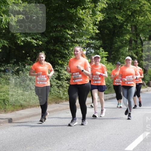 15.06.2025 - REWE Women's Run Jannik Wohlers http://msf.ph/oto/7941642 15.06.2025 10:15:32 Laufen 5645, 5235, 5119, 5291, 5137, 5002, 5343 meine-sportfotos.de