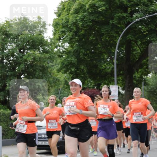 15.06.2025 - REWE Women's Run Jannik Wohlers http://msf.ph/oto/7941654 15.06.2025 08:28:23 Laufen 10468, 1043, 10042, 4, 10147, 10043, 10791, 1066, 10768 meine-sportfotos.de