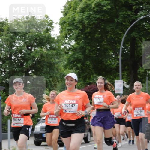 15.06.2025 - REWE Women's Run Jannik Wohlers http://msf.ph/oto/7941685 15.06.2025 08:28:23 Laufen 10468, 10042, 10147, 10791, 10768 meine-sportfotos.de