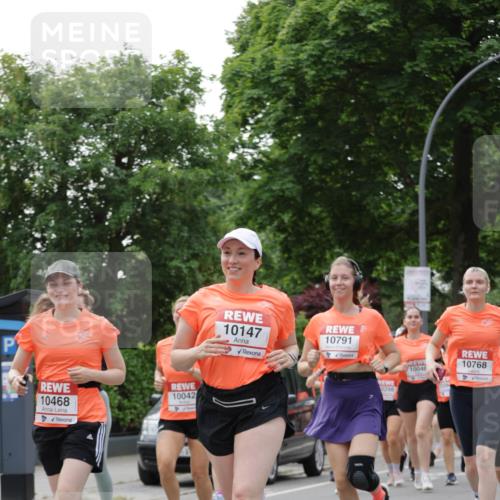 15.06.2025 - REWE Women's Run Jannik Wohlers http://msf.ph/oto/7941698 15.06.2025 08:28:23 Laufen 10468, 10042, 10147, 10791, 10046, 10768, 0298 meine-sportfotos.de