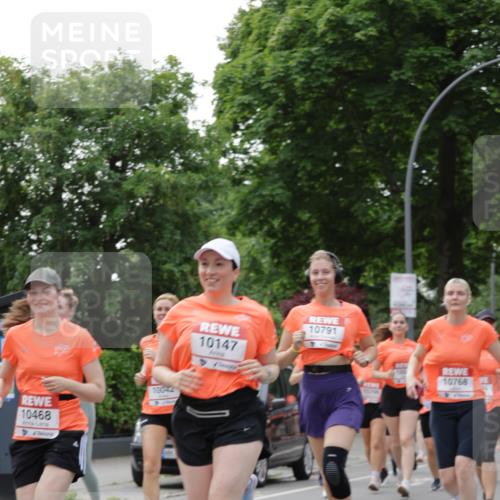 15.06.2025 - REWE Women's Run Jannik Wohlers http://msf.ph/oto/7941703 15.06.2025 08:28:23 Laufen 10468, 10791, 10147, 10768 meine-sportfotos.de
