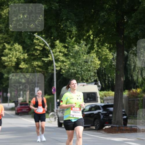 15.06.2025 - REWE Women's Run Jannik Wohlers http://msf.ph/oto/7941716 15.06.2025 09:59:31 Laufen 10694 meine-sportfotos.de