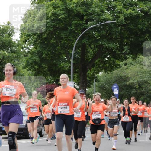 15.06.2025 - REWE Women's Run Jannik Wohlers http://msf.ph/oto/7941730 15.06.2025 08:28:24 Laufen 10791, 10043, 10298, 10768, 0294, 10354, 10568, 10168 meine-sportfotos.de
