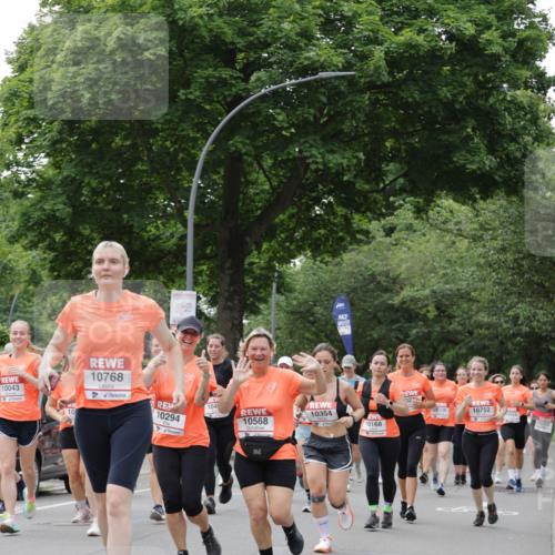 15.06.2025 - REWE Women's Run Jannik Wohlers http://msf.ph/oto/7941747 15.06.2025 08:28:25 Laufen 10043, 10, 10768, 10294, 027, 104, 10568, 10354, 10752, 10168 meine-sportfotos.de