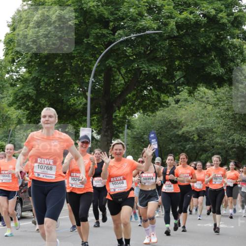 15.06.2025 - REWE Women's Run Jannik Wohlers http://msf.ph/oto/7941759 15.06.2025 08:28:25 Laufen 10043, 10768, 1029, 10568, 10354 meine-sportfotos.de