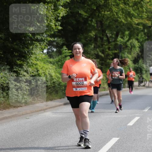15.06.2025 - REWE Women's Run Jannik Wohlers http://msf.ph/oto/7941778 15.06.2025 10:15:39 Laufen 5002 meine-sportfotos.de