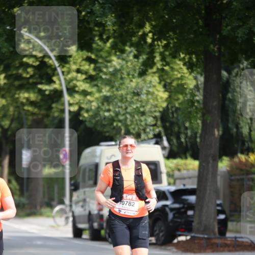 15.06.2025 - REWE Women's Run Jannik Wohlers http://msf.ph/oto/7941814 15.06.2025 09:59:35 Laufen 40782 meine-sportfotos.de