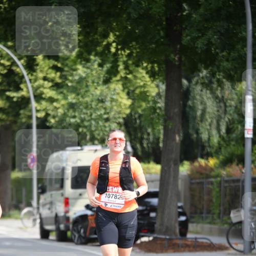 15.06.2025 - REWE Women's Run Jannik Wohlers http://msf.ph/oto/7941818 15.06.2025 09:59:36 Laufen 1, 10782 meine-sportfotos.de
