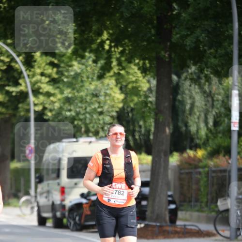 15.06.2025 - REWE Women's Run Jannik Wohlers http://msf.ph/oto/7941824 15.06.2025 09:59:36 Laufen 782 meine-sportfotos.de