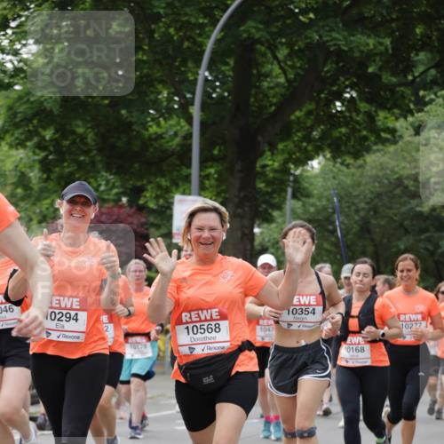 15.06.2025 - REWE Women's Run Jannik Wohlers http://msf.ph/oto/7941837 15.06.2025 08:28:25 Laufen 046, 0294, 10178, 10568, 10354, 1047, 10277, 10168 meine-sportfotos.de
