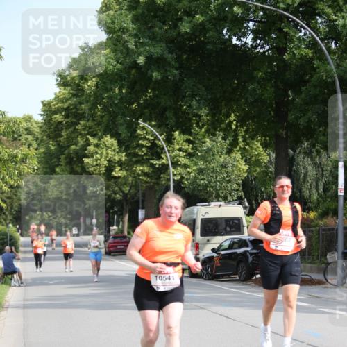 15.06.2025 - REWE Women's Run Jannik Wohlers http://msf.ph/oto/7941853 15.06.2025 09:59:37 Laufen 10541 meine-sportfotos.de