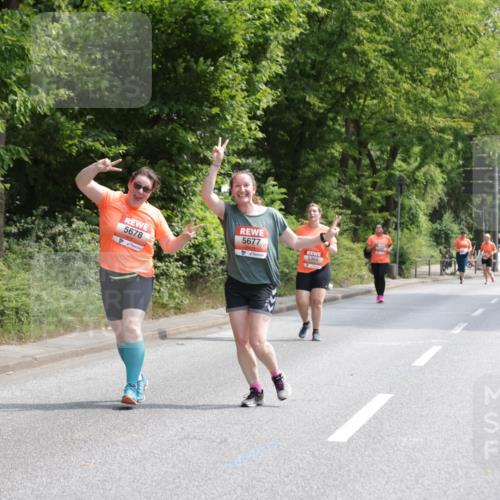 15.06.2025 - REWE Women's Run Jannik Wohlers http://msf.ph/oto/7941866 15.06.2025 10:15:43 Laufen 5678, 5677, 5366 meine-sportfotos.de