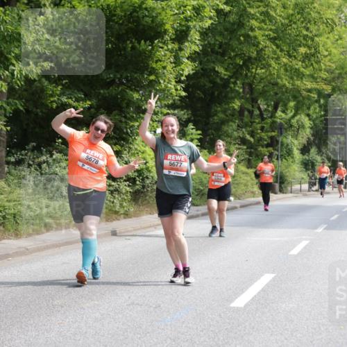 15.06.2025 - REWE Women's Run Jannik Wohlers http://msf.ph/oto/7941870 15.06.2025 10:15:43 Laufen 5678, 5677, 5366 meine-sportfotos.de