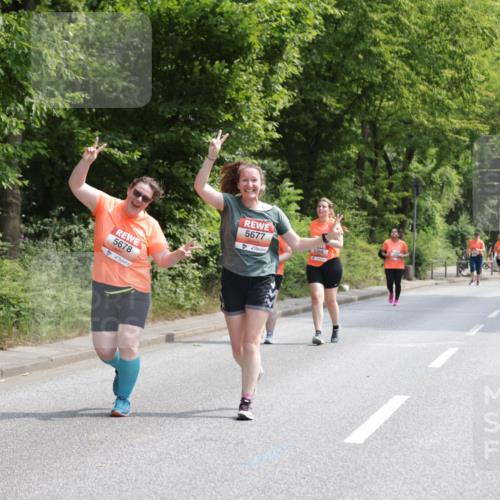 15.06.2025 - REWE Women's Run Jannik Wohlers http://msf.ph/oto/7941881 15.06.2025 10:15:44 Laufen 5678, 5677, 5366 meine-sportfotos.de